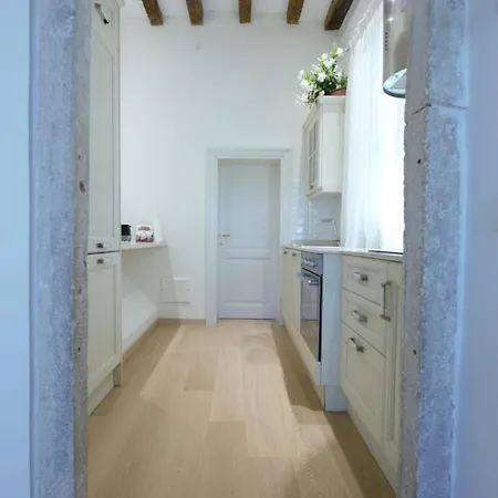 San Lorenzo - 5Min From St Mark'S Square ונציה